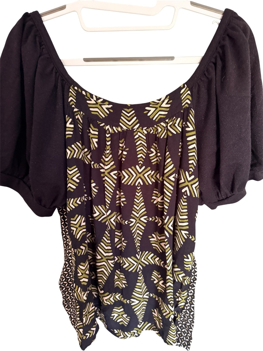 Maeve by Anthropology Black Patterned Mixed Media Puff-Sleeve Women’s Top Sz. L